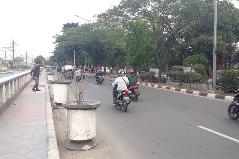 Pengendara Keluhkan Keberadaan Pot Tanaman di Jalan I Gusti Ngurah Rai