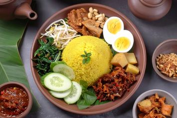 Resep Nasi Kuning Rice Cooker Anti Gagal, Praktis dan Hemat Gas