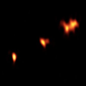 Citra teleskop quasar paling terang di awal semesta