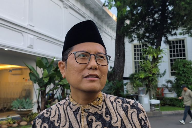 Wakil Ketua Umum (Waketum) MUI Cholil Nafis usai bertemu Presiden Prabowo di Istana, Jakarta, Selasa (3/2/2026).