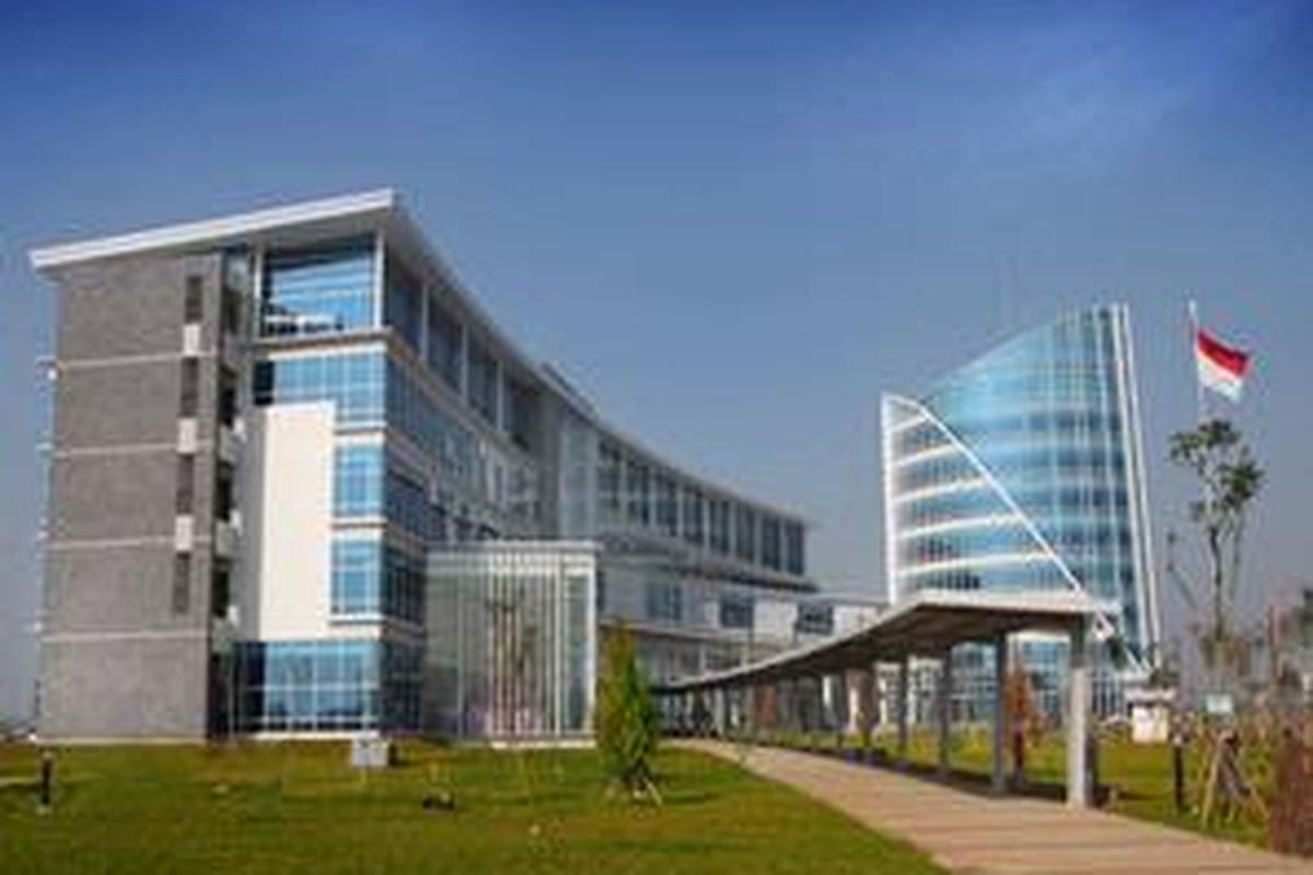 Kampus Universitas Multimedia Nusantara di Serpong. UMN mempersiapkan para pemimpin berjiwa wiraswasta berbasis teknologi. 