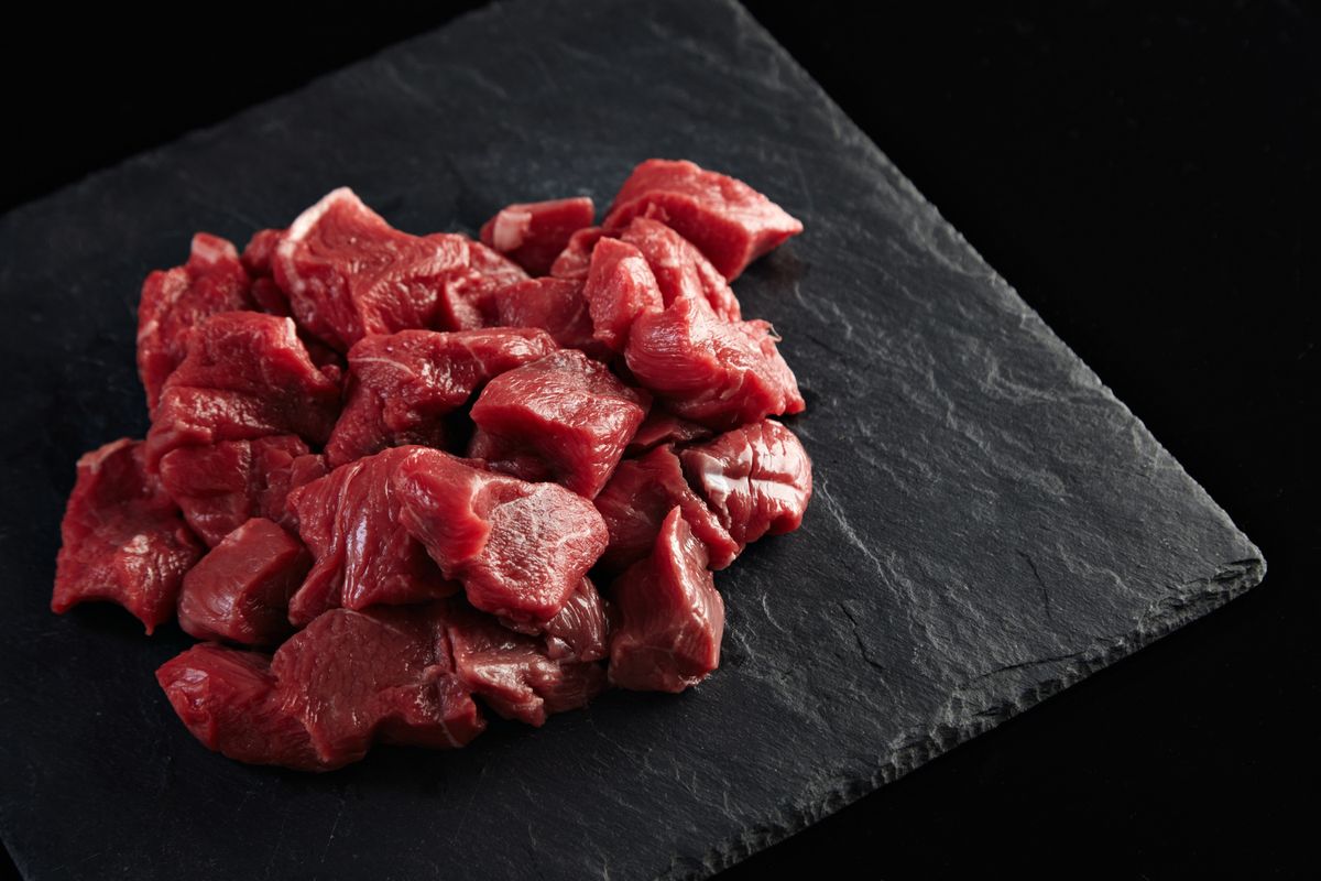 Ilustrasi daging sebagai salah satu pilihan makanan yang mengandung zinc tinggi.