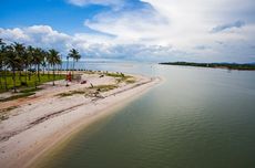 Pantai Pasir Padi Pangkalpinang, Bisa Lomba Masak Hingga Motor Cross