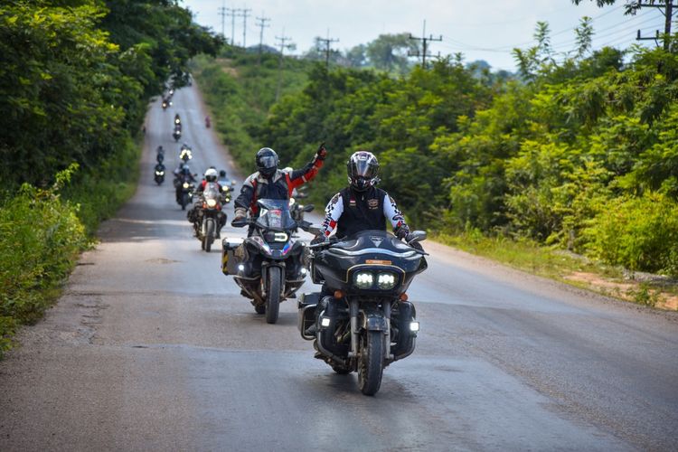 Tim Wonderful Indonesia Motorbike Touring 2022 sukses menyelesaikan turing atau perjalanan lintas negara di Asia Tenggara sejauh nyaris 4.300 kilometer, yang mencangkup Malaysia, Thailand, Kamboja, Laos, dan Vietnam.