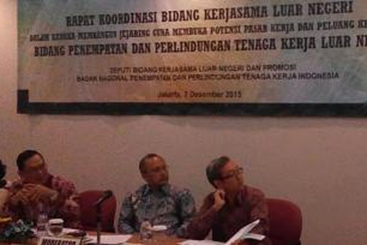 Rapat koordinasi antara Badan Nasional Penempatan dan Perlindungan Tenaga Kerja Indonesia (BNP2TKI) dan Penempatan dan Perlindungan Tenaga Kerja Indonesia di Luar Negeri (P2TKLN) dilaksanakan di Hotel Bidakara, Senin (7/12/2015).