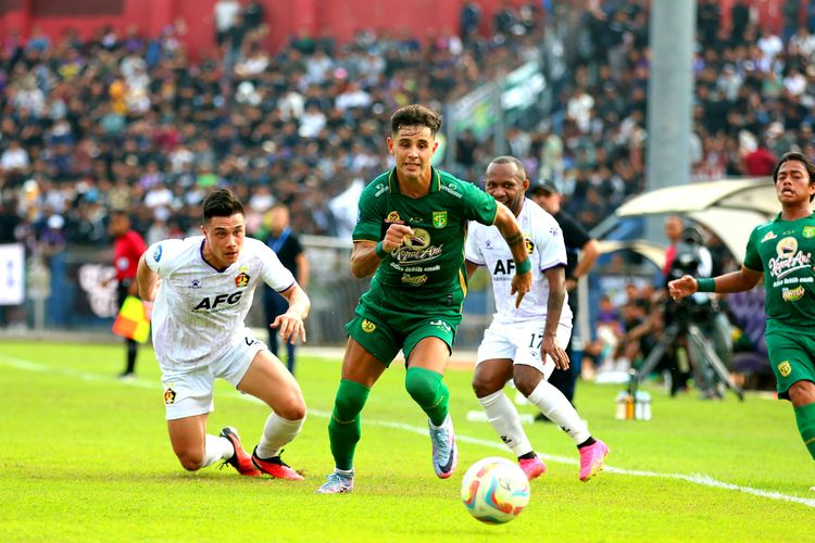 Laga Persik vs Persebaya dalam pekan ke-17 Liga 1, kasta tertinggi Liga Indonesia 2023-2024 pada Jumat (27/10/2023).