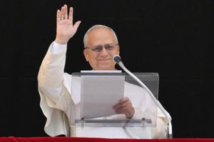 Paus Leo XIV Sebut Perang di Iran 'Skandal Kemanusiaan', Desak Gencatan Senjata Segera