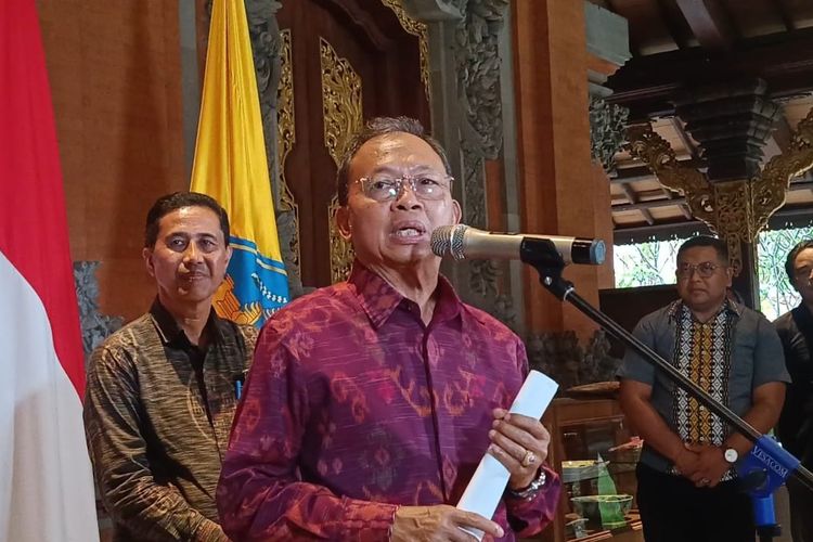 Gubernur Bali, I Wayan Koster. 