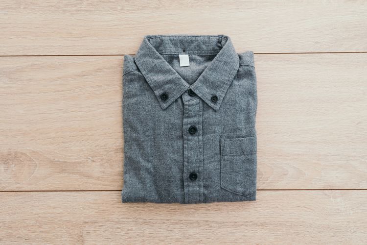 5 Kesalahan Saat Memakai Baju Linen di Usia 50-an, Bikin Terlihat Kusut