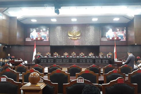 Mewakili Jokowi, Staf Menkumham: Izin Penyadapan Beri Kepastian Hukum
