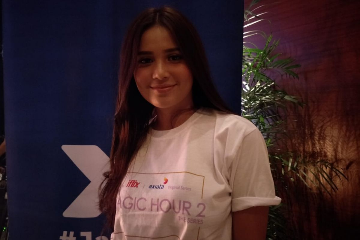 Yunita Siregar saat diwawancarai usai jumpa pers peluncuran Magic Hour: The Series 2 di XXI Plaza Senayan, Senayan, Jakarta Selatan, Rabu (16/1/2019).