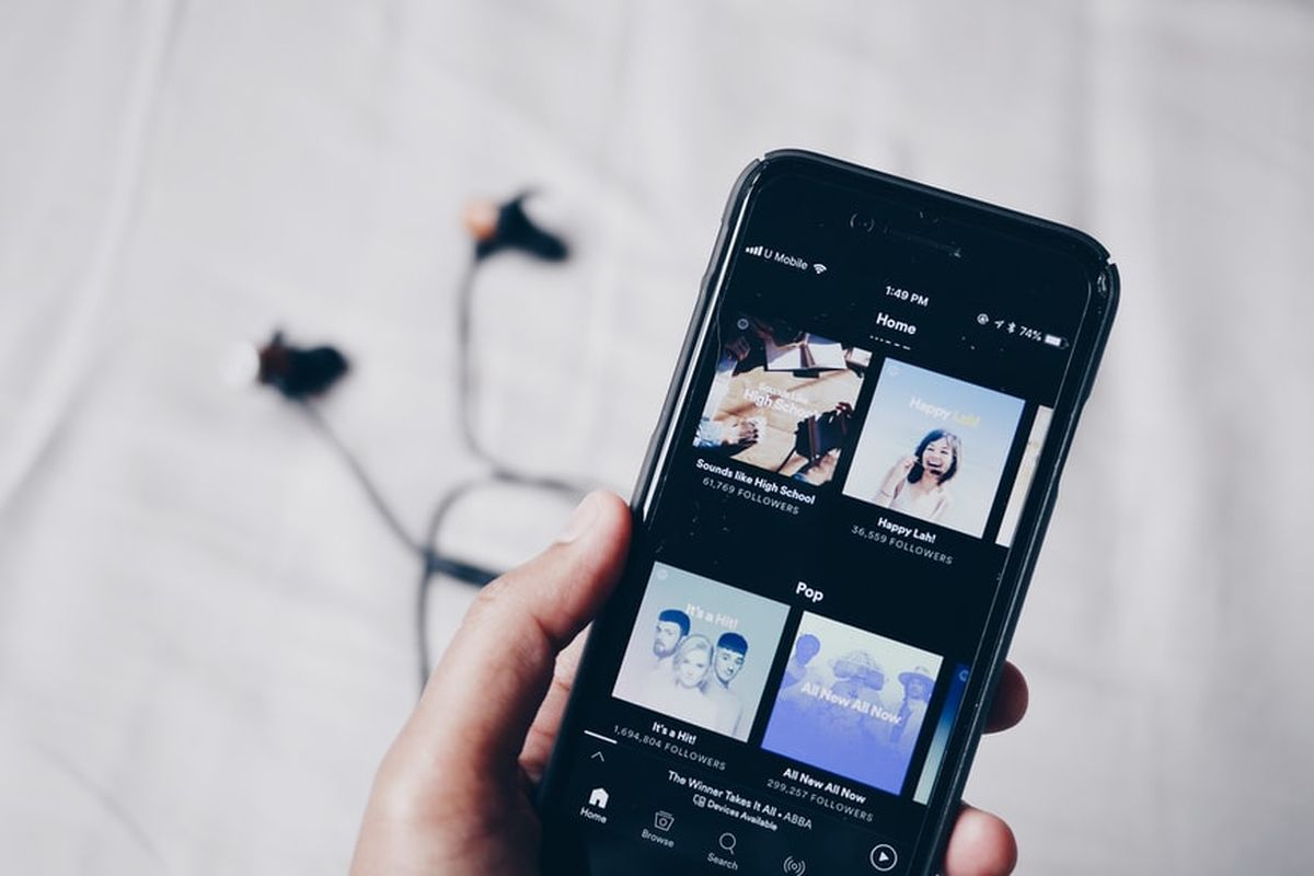 Ilustrasi cara membuat playlist Spotify untuk teman mudik lebaran 2022