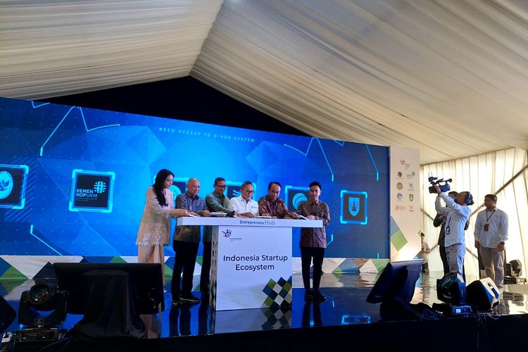 Kementerian Koperasi dan UKM bersama Kementerian Perdagangan, Kementerian Pariwisata dan Ekonomi Kreatif, serta Kementerian Komunikasi dan Informatika meluncurkan Entrepeneur Hub, Jumat (11/8/2023)