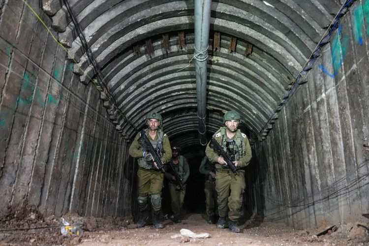 Tentara Israel menemukan terowongan Hamas terbesar yang pernah ada. 