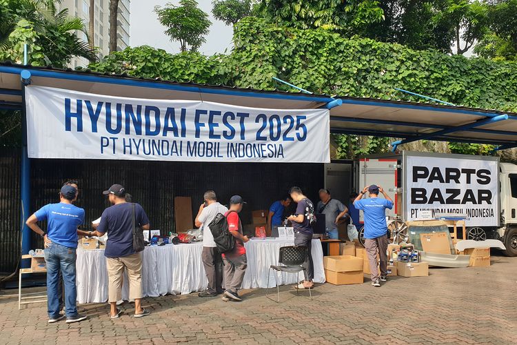 PT Hyundai Mobil Indonesia (HMI) kembali menggelar ?Hyundai Fest? di Hyundai Kalimalang, Jakarta Timur.