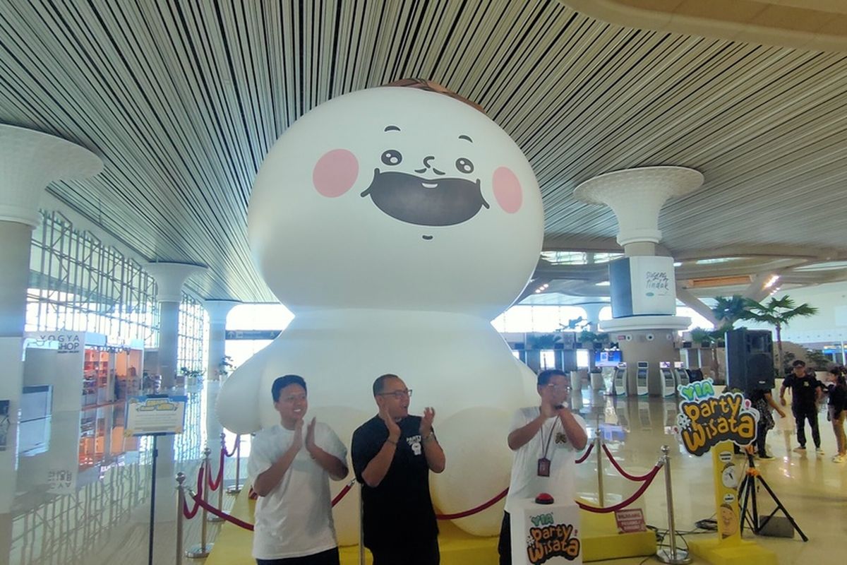 PT Angkasa Pura I (Persero) menggandeng perusahaan Intellectual Property (IP) di Indonesia, INFIA Corp, meluncurkan #PartyWisata. Peluncuran tagline itu sebagai upaya mempromosikan destinasi pariwisata di Yogyakarta melalui instalasi visual menarik, dengan menghadirkan karakter ikonik Hai Dudu dari INFIA di Bandar Udara Yogyakarta International Airport.