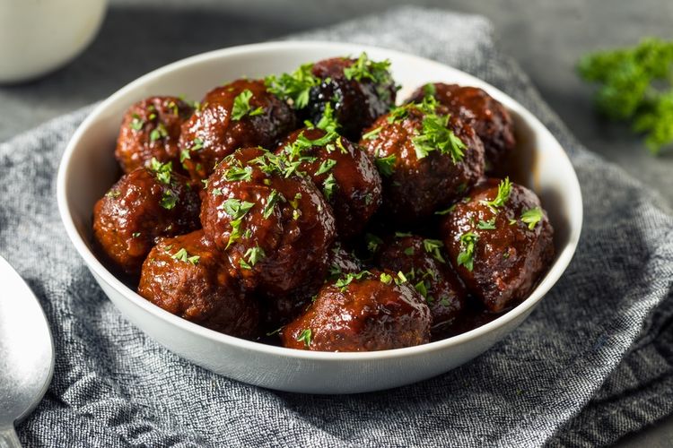 Ilustrasi yakiniku meatballs untuk bekal sekolah anak