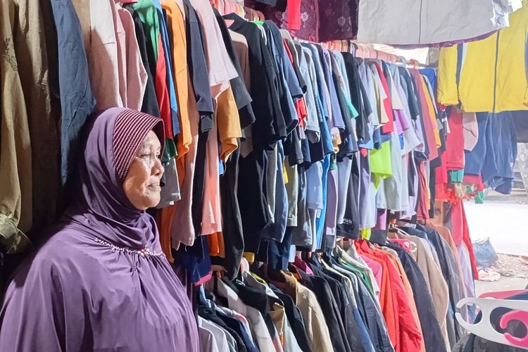 Pedagang di Makassar Bantah Purbaya: Pakaian Impor China yang Matikan Industri Lokal