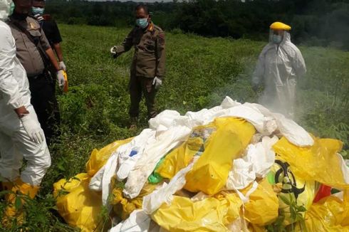 Meresahkan, Limbah Medis Diduga Covid-19 Ditemukan di Pinggir Jalan Bogor