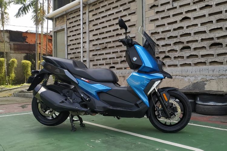 BMW C400X