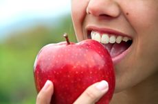 8 Manfaat Makan Apel Setiap Hari, Termasuk Menurunkan Berat Badan