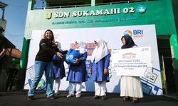 Dukung Dunia Pendidikan, BRI Peduli Salurkan Bantuan Rp 500 Juta kepada SDN di Bogor