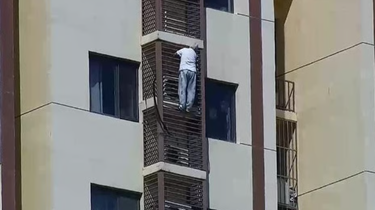 Terkunci di Kamar, Nenek 89 Tahun Nekat Memanjat Turun dari Apartemen Lantai 27 