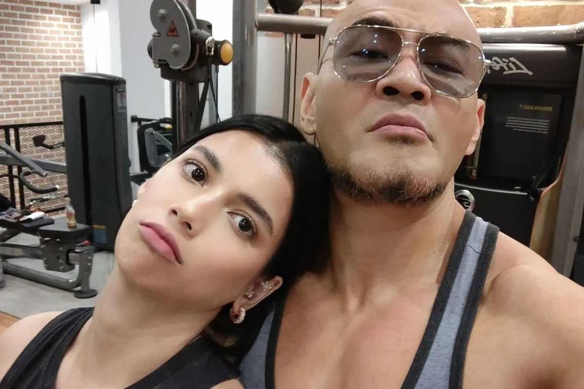 Deddy Corbuzier dan Sabrina Chairunnisa.