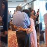Momen Manis, Mahathir Mohamad Dapat Pelukan dari Sang Istri