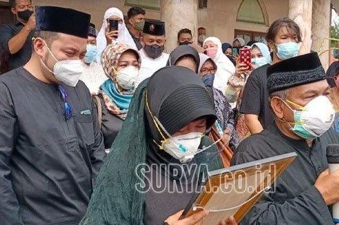 Jenazah Kopilot Fadly Tiba, Sang Ayah: Dia Gugur Dalam Tugas, Semoga Syahid