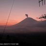 Gunung Semeru Erupsi, Kemenhub Pastikan Tak Ada Gangguan Penerbangan