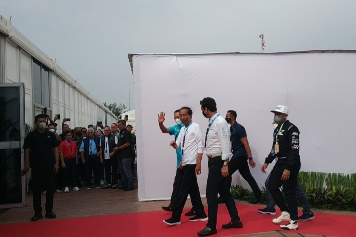 Presiden Joko Widodo tiba di Sirkuit Formula E, Ancol, Jakarta Utara, Sabtu (4/6/2022).