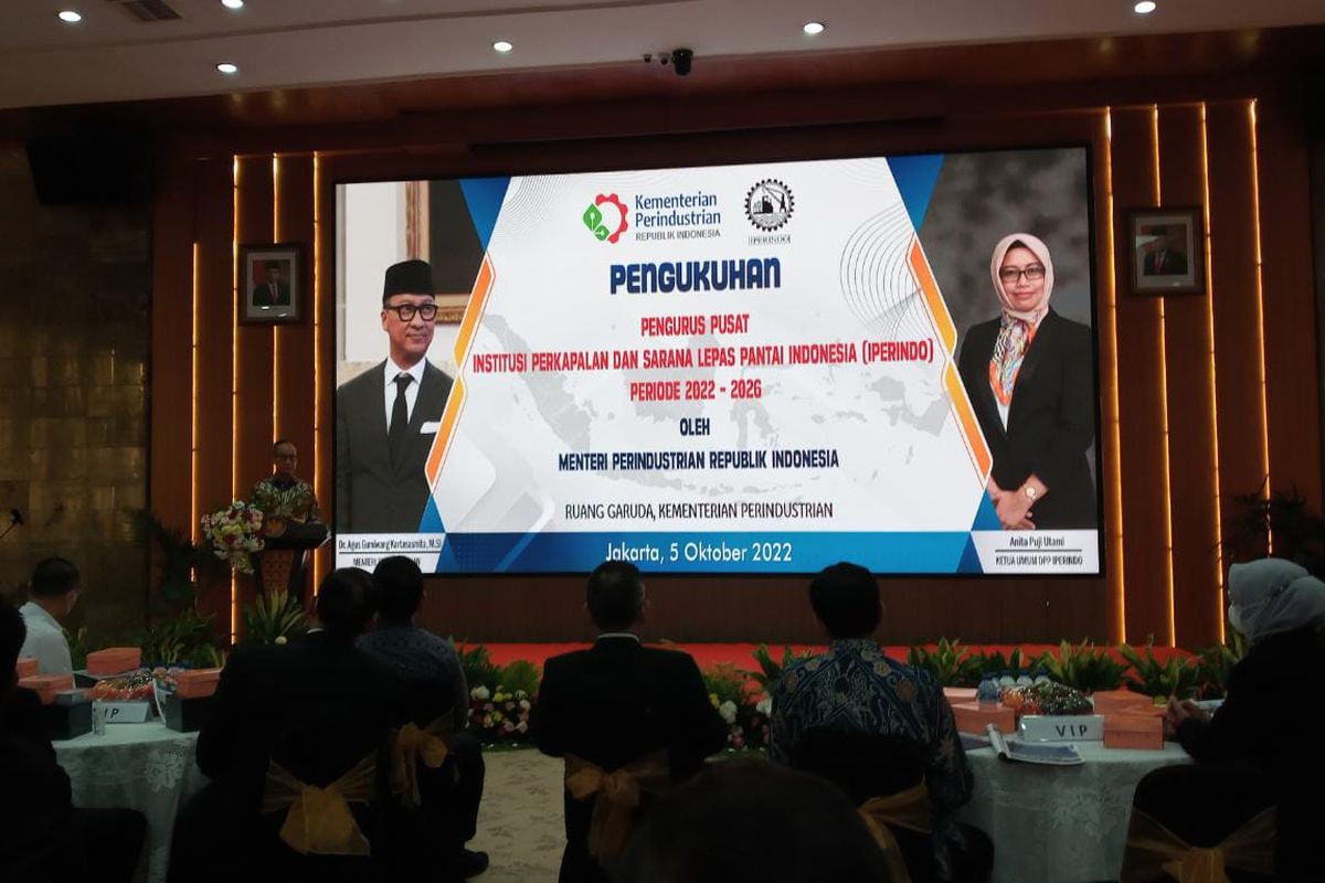 Menteri Perindustrian Agus Gumiwang Kartasasmita dalam acara Pengukuhan Ketua Umum dan Pengurus DPP Iperindo Periode 2022-2026 di Jakarta, Rabu (5/10/2022).