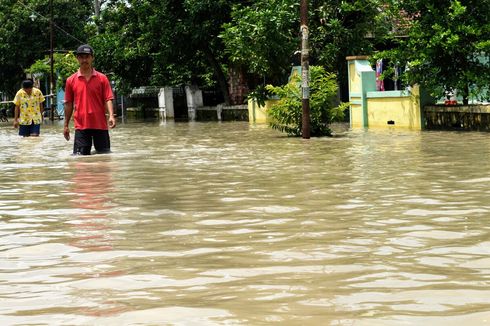 Desa di Jombang Sudah 13 Hari Terendam Banjir, Ini Penyebab Air Tak Kunjung Surut