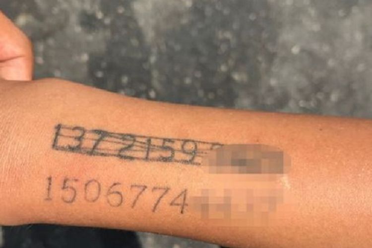 Inilah tato nomor telepon yang berada di lengan seorang bocah ketika ditemukan polisi berjalan tanpa tujuan di jalan raya di Wenzhou, China.