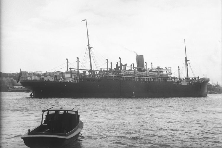 Salah satu kapal Belanda yang terdampak Black Armada