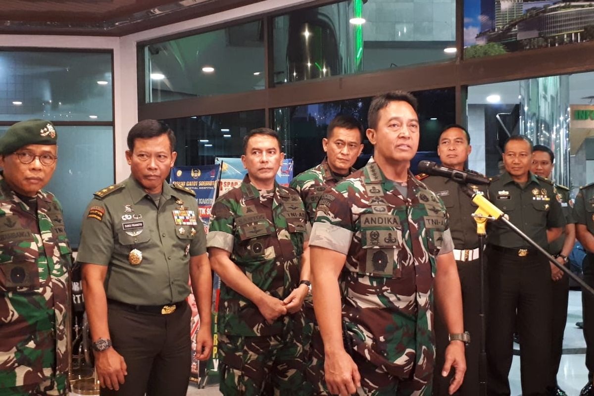 Kepala Staf Angkatan Darat (KSAD) Jenderal Andika Perkasa saat melakukan konferensi pers di RSPAD Gatot Subroto, Jakarta, Jumat (11/10/2019)