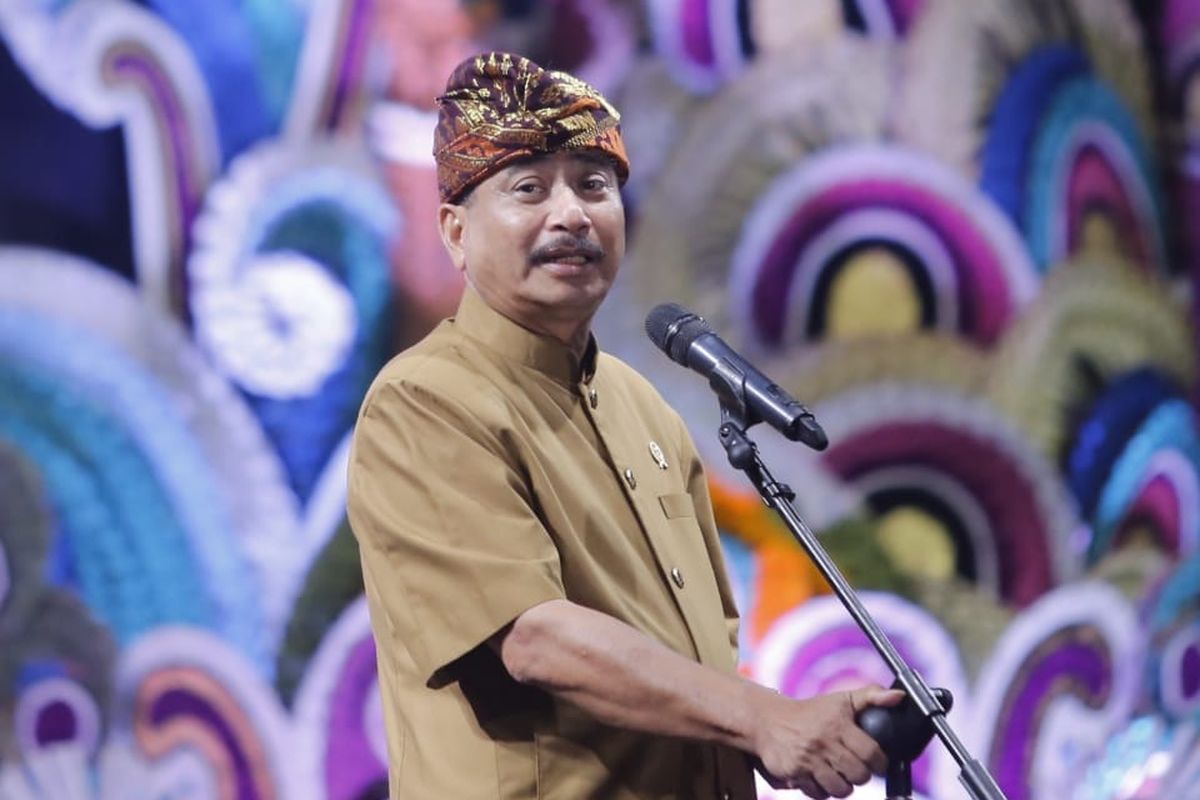 Menteri Pariwisata Arief Yahya saat menghadiri pembukaan ajang Sanur Village Festival 2019 di Pantai Matahari Terbit, Bali, Rabu (21/8/2019). 
