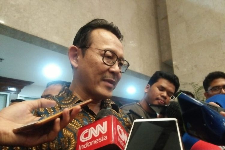 Direktur Badan Penyelenggara Jaminan Sosial (BPJS) Kesehatan Fachmi Idris di Kompleks Parlemen, Senayan, Jakarta, Selasa (5/11/2019).
