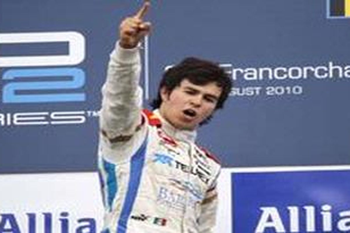 Pebalap muda Meksiko, Sergio Perez, masuk skuad tim Sauber F1 musim 2011. Dia bakal jadi tandem pebalap Jepang, Kamui Kobayashi. 