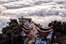 Tongkonan Lempe, North Toraja, indonesia's Land Above the Clouds