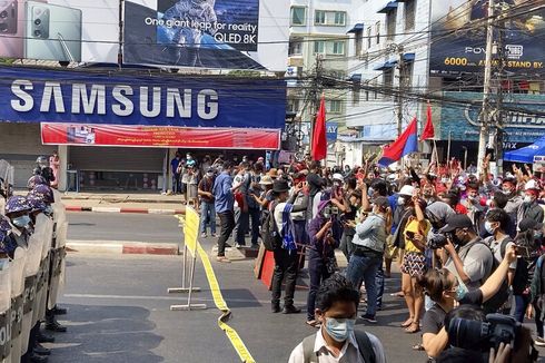 Protes atas Kudeta Tetap Banjiri Jalan-jalan Myanmar Meski Facebook, Instagram, dan Twitter hingga Jaringan Internet Diblokir Militer