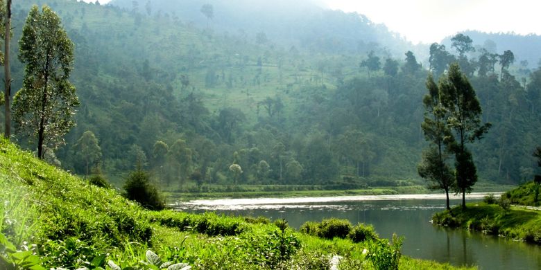 Sungai Citarum di Jawa Barat.