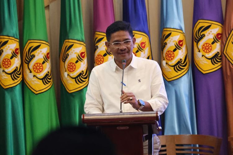 Direktur Jenderal Bimbingan Masyarakat Islam Kementerian Agama, Abu Rokhmad, saat peluncuran program Halal Goes to Campus di Universitas Padjadjaran (Unpad), Jatinangor, Kabupaten Sumedang, Selasa (3/3/2026).