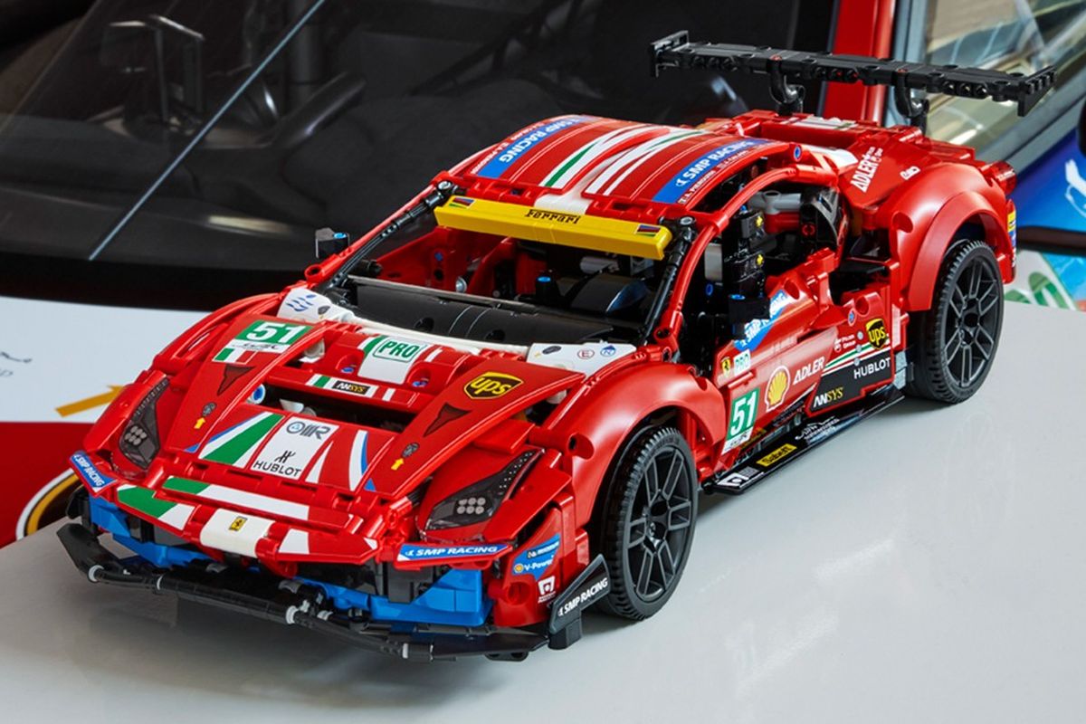 Lego Technic Ferrari 488 GTE AF Corse # 51