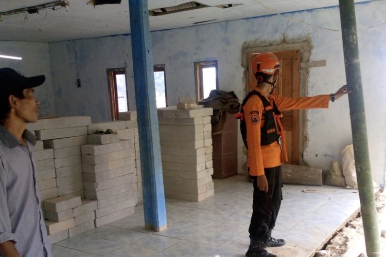 349 Rumah dan 5 Tempat Ibadah Rusak di Bogor dan Sukabumi Pascagempa Magnitudo 3,5 dan 4,1