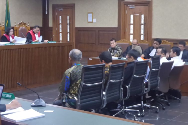 Jaksa KPK menghadirkan ahli dalam sidang kasus korupsi pengadaan e-KTP di Pengadilan Tipikor Jakarta, Senin (27/11/2017).