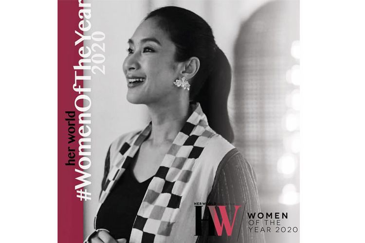 Happy Salma menjadi salah satu wanita inspiratif di Women Of The Year 2020. (Dok. Her World Indonesia)