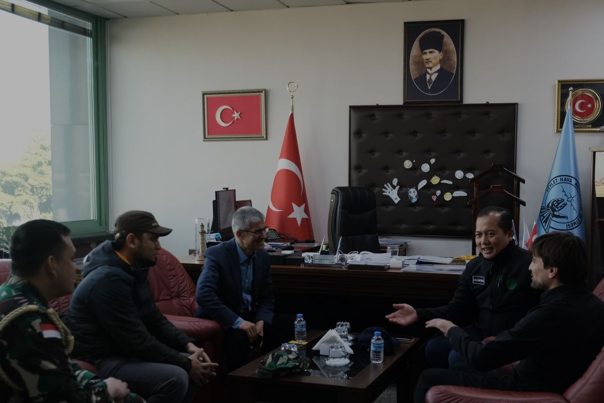Tangkapan layar dari video yang diliris KBRI Ankara, Sabtu (11/2/2023) menunjukkan KBRI Ankara melakukan persiapan akhir dukungan bagi misi kemanusiaan Indonesia pascagempa bumi di Turkiye. 