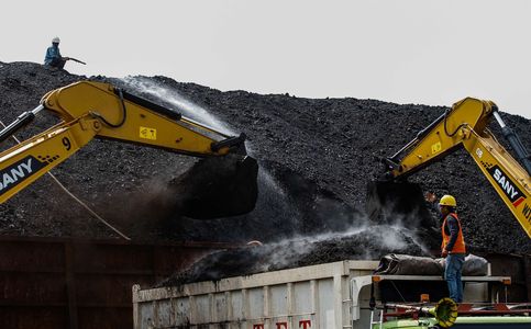 China to Buy Thermal Coal Worth $1.46 Billion from Indonesia Next Year